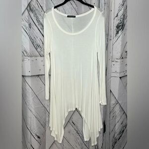 YouAreNotAlone Shark-bite tunic top S